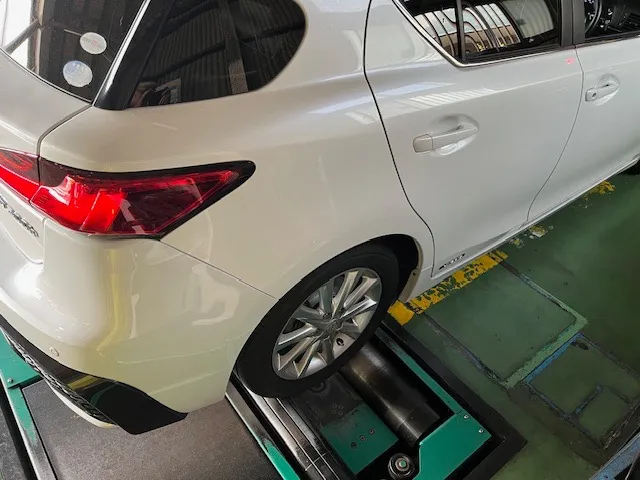 ブレーキテスターにて点検